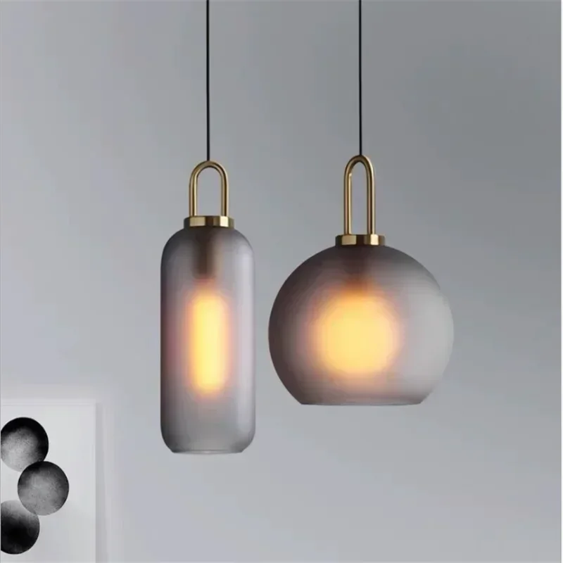 Lámpara Colgante LED Negra de  - Home Of The Year Bathroom reseña y precio